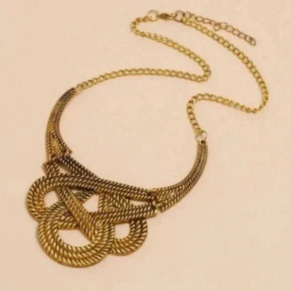 🛍️ 2 For $15 🛍️ Textured Knot Metal Necklace - Picture 3 of 9